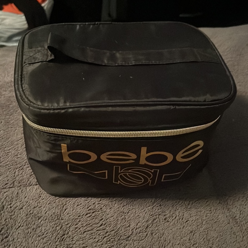 Traveling Bag